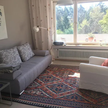 Kliniknaehe Mit Blick Ins Gruene Tuebingen