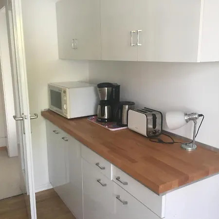 Kliniknaehe Mit Blick Ins Gruene *